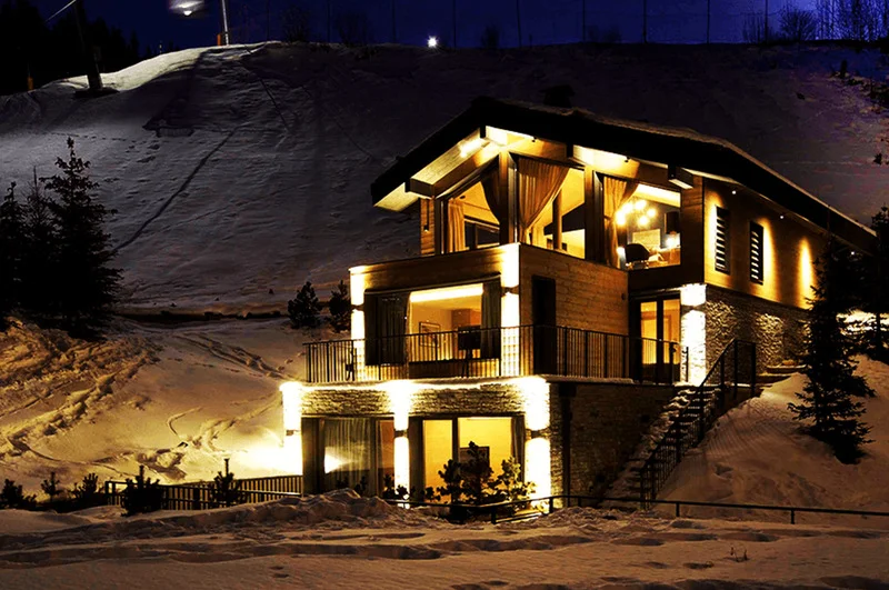 Ski-in/ski-out chalet op de piste nabij Courchevel